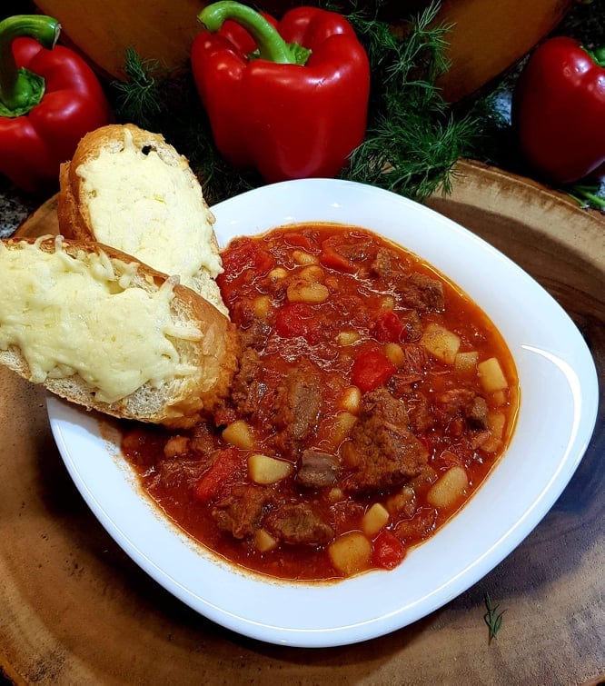 Hungarian Goulash Stew (Bogracz) – 900 ml