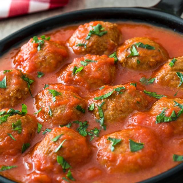 Beef Meatballs in Tomato Sauce (Pulpeciki Wołowe w Sosie Pomidorowym) – 900 ml