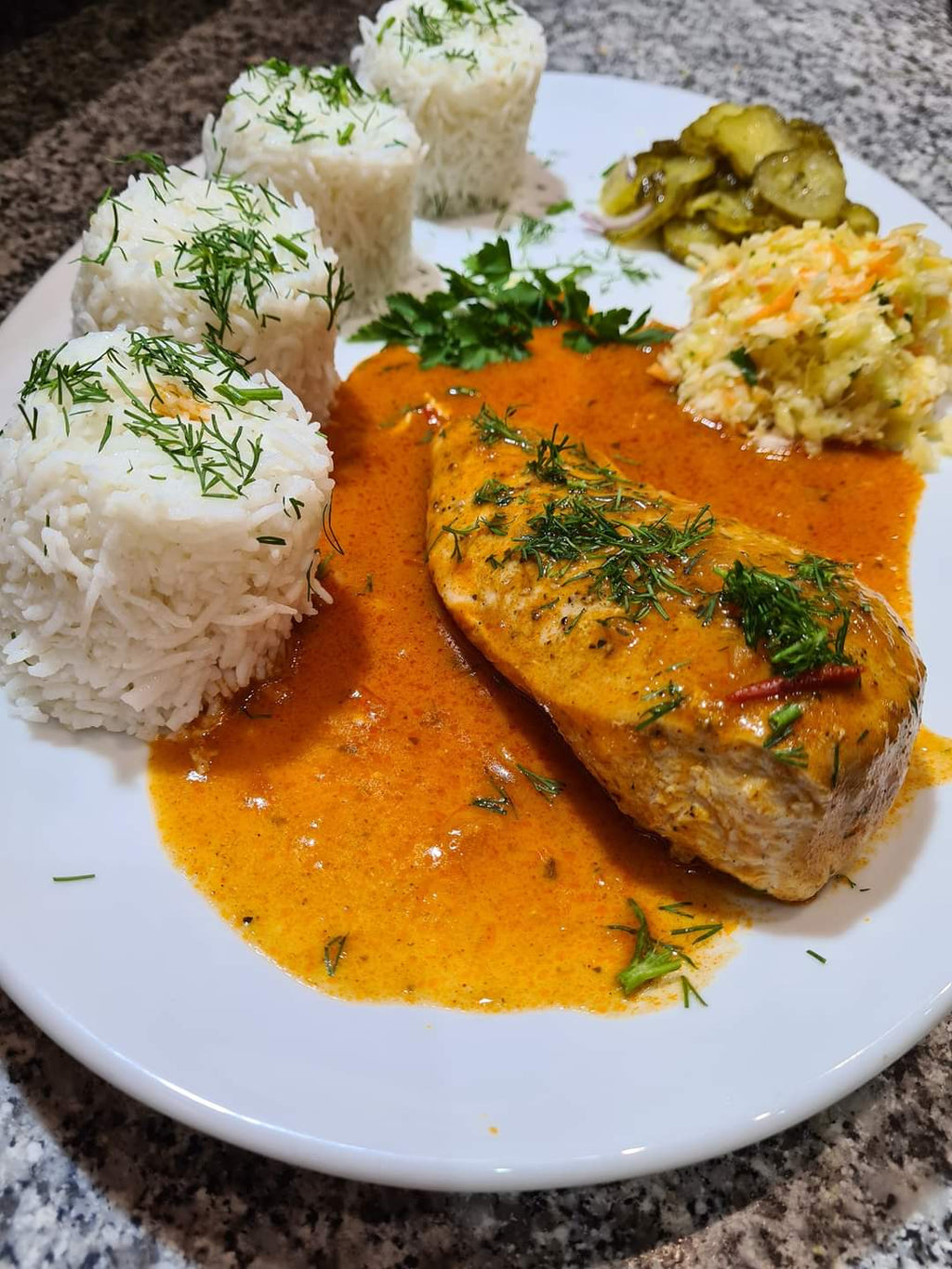 Sweet & Sour Chicken with Extra Pineapple(Kurczak w sosie słodko-kwaśnym z dodatkowym ananasem)